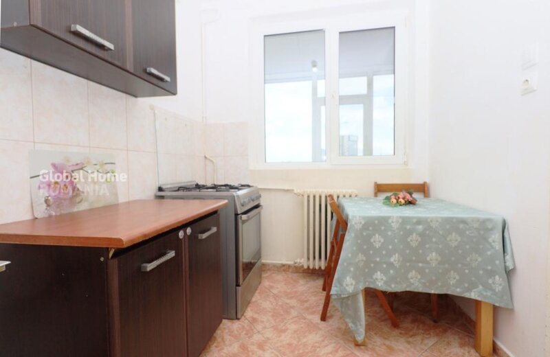 Ion Mihalache, 1 Mai, 2 camere, etaj 7, vedere panoramica, bloc reabilitat.