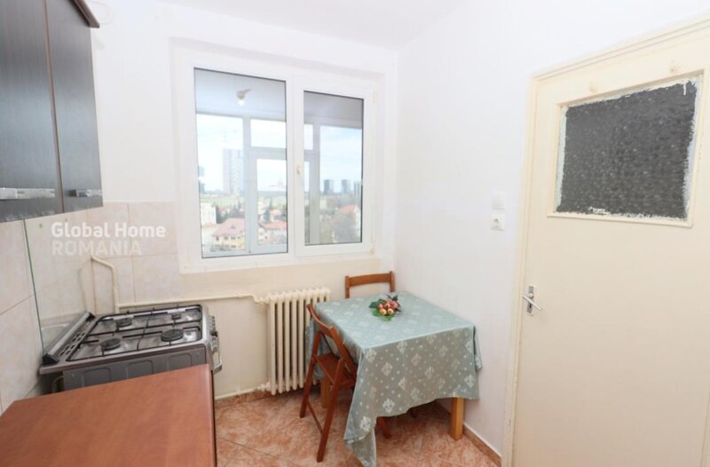 Ion Mihalache, 1 Mai, 2 camere, etaj 7, vedere panoramica, bloc reabilitat.